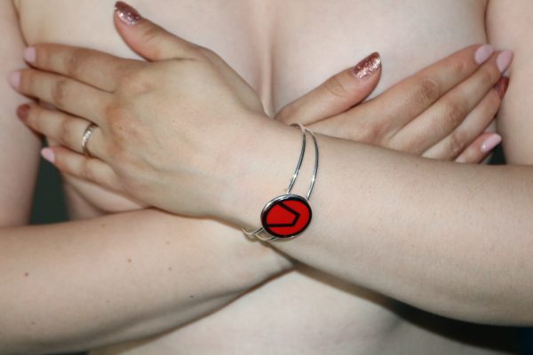 bracelet bijou symbole libertine swinger hotwife