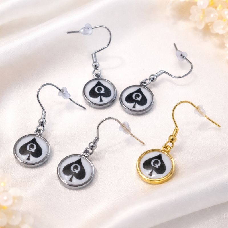 boucle oreille queen spade