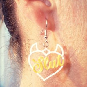 boucle oreille slut