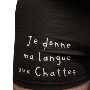boxer langue chatte