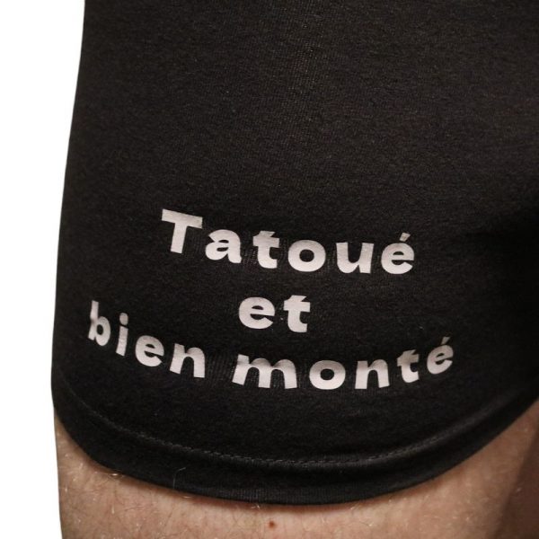 boxer tatoué monté