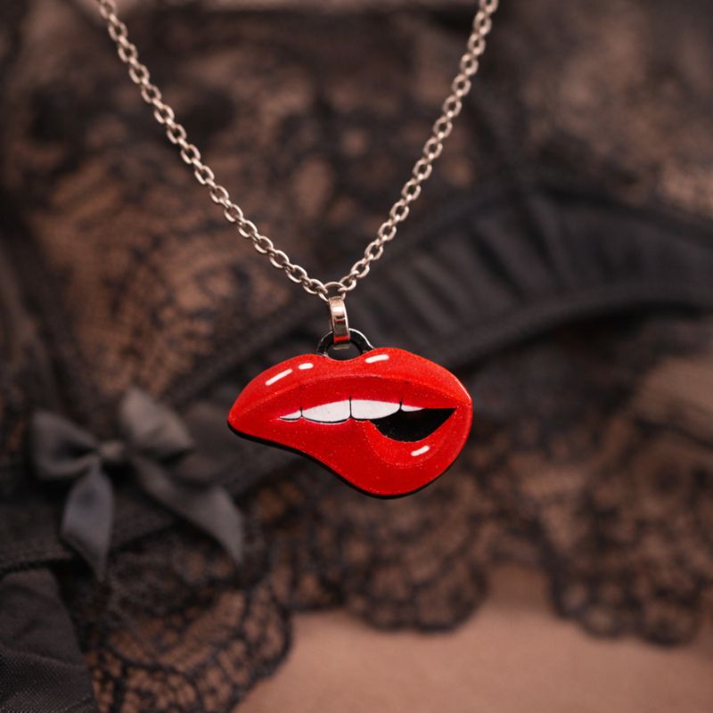 pendentif bouche sexy