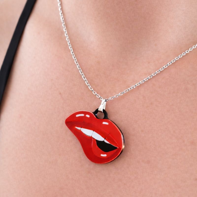 pendentif bouche sexy