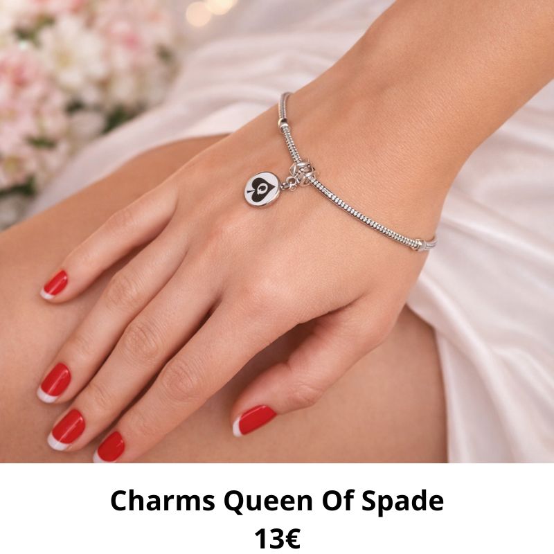 charms queen of spade